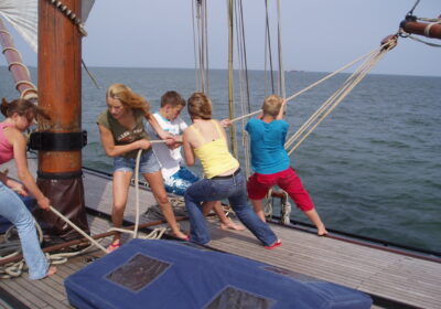 Actief meezeilen Nil Desperandum Actief meezeilen met driemastschoener Nil Desperandum