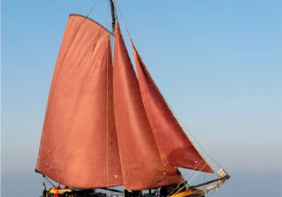 platbodem-vertrouwen Platbodemschip Vertrouwen onder zeil