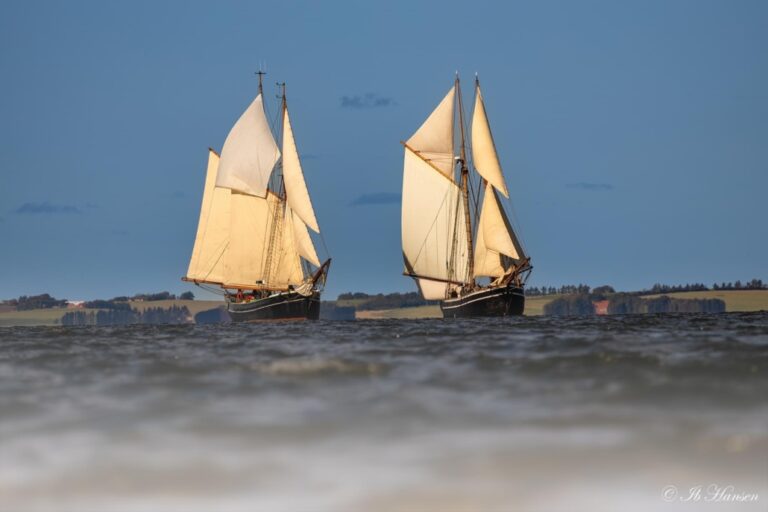 Segelschiff Aron mit Schwesterschiff Johanne