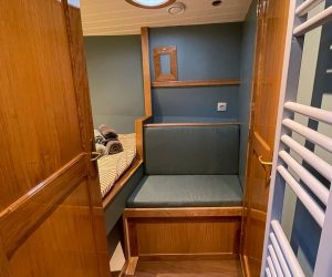 De ingang van een kamer op de Quadra