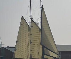 Zeiljacht Quadra met zeilen