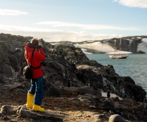 Reiziger maakt foto’s in Antarctica tijdens expeditie cruise